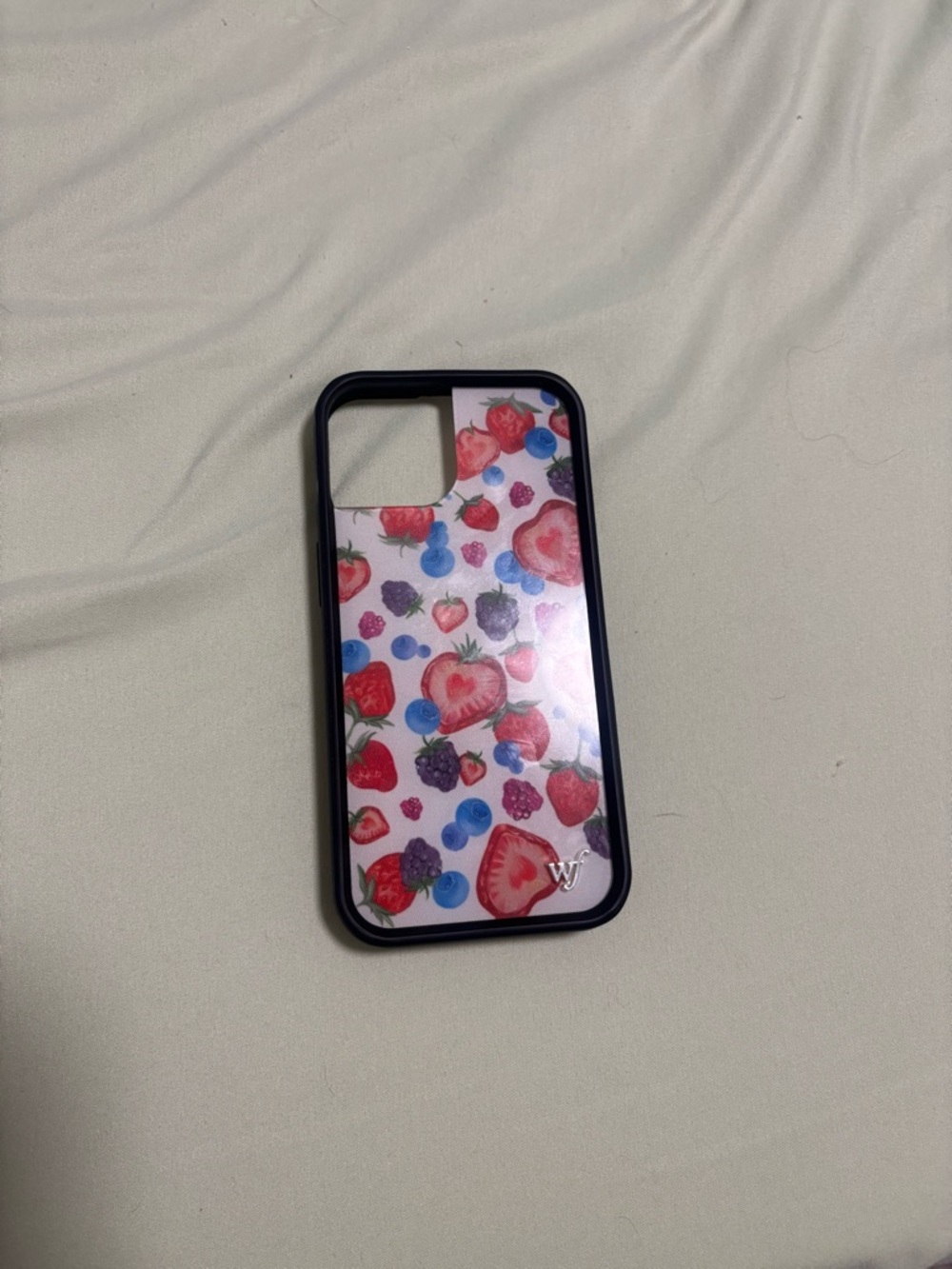 wildflower berry case